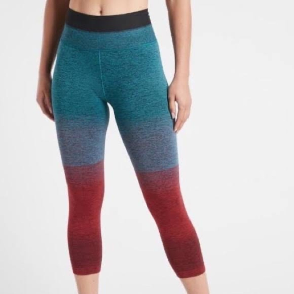 Athleta Relay Ombré Capri Leggings